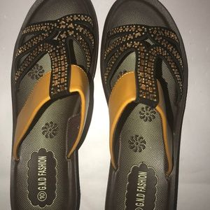 Mustard Yellow and Black Leather Shoe